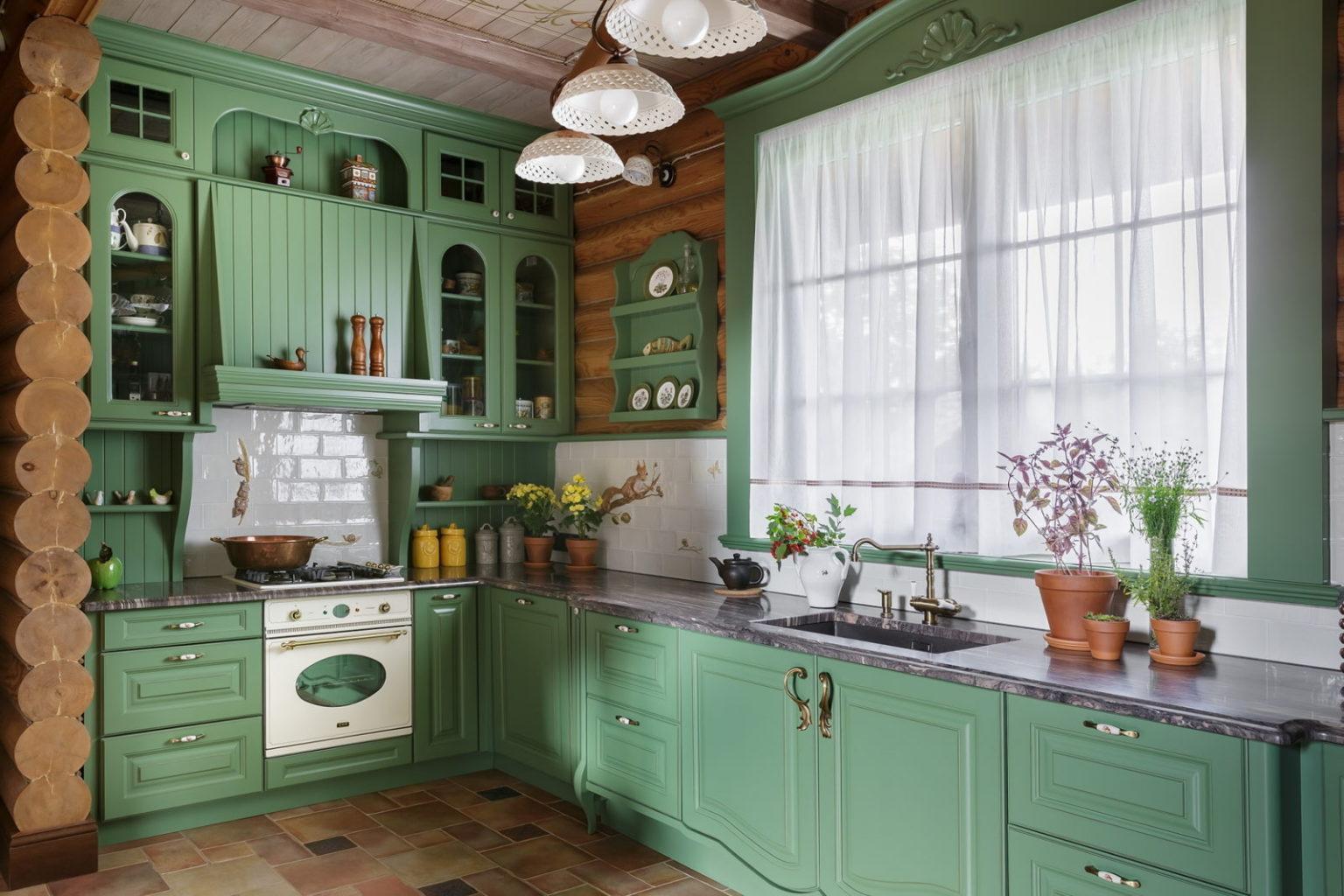 Сочетание зеленых цветов в интерьере кухни